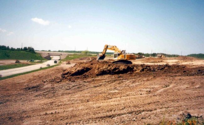 Site grading during Phase 1 of vineyard rehabilitation, May 1999.